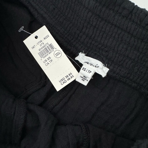 NWT Aerie High Waisted Pool-To-Party Short XS Black - Picture 11 of 12